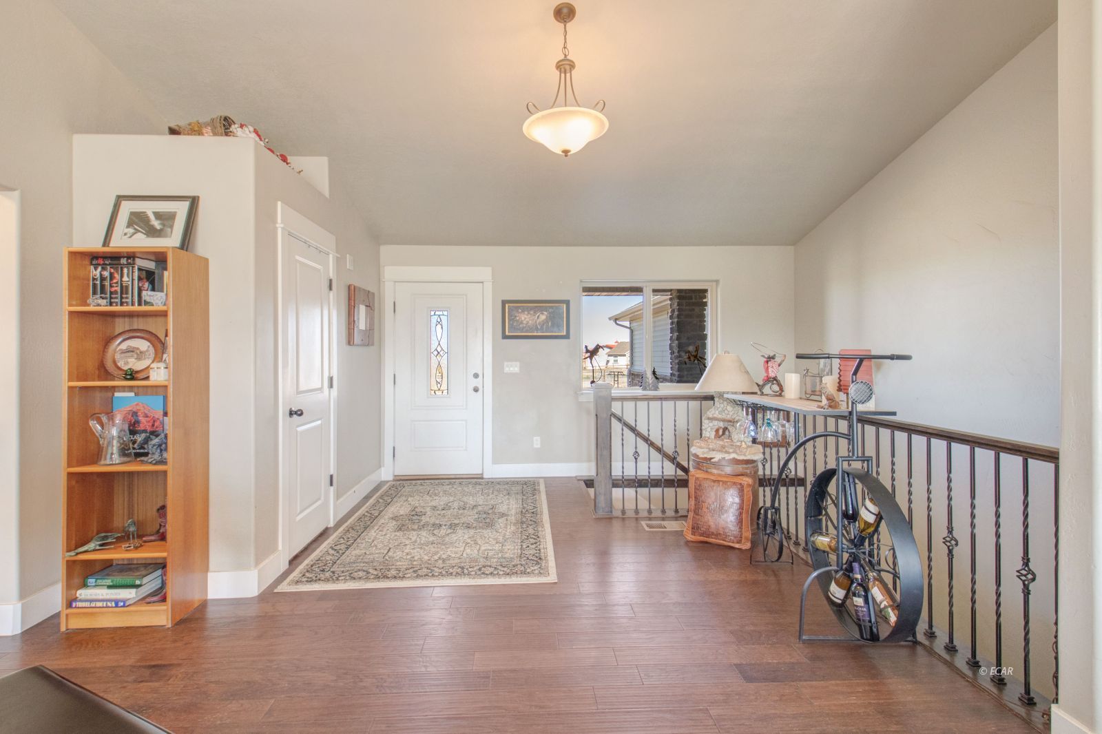 270 Fairlawn Place Property Photo 3