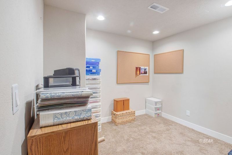 270 Fairlawn Place Property Photo 35