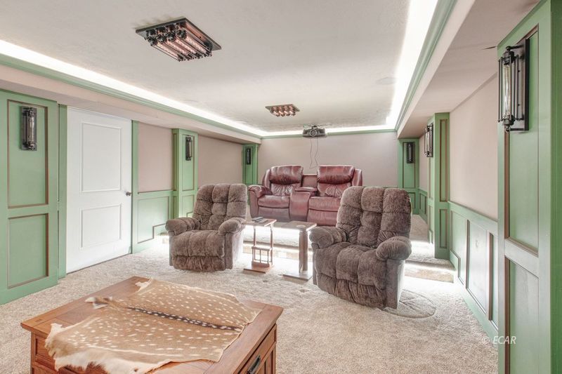 270 Fairlawn Place Property Photo 38