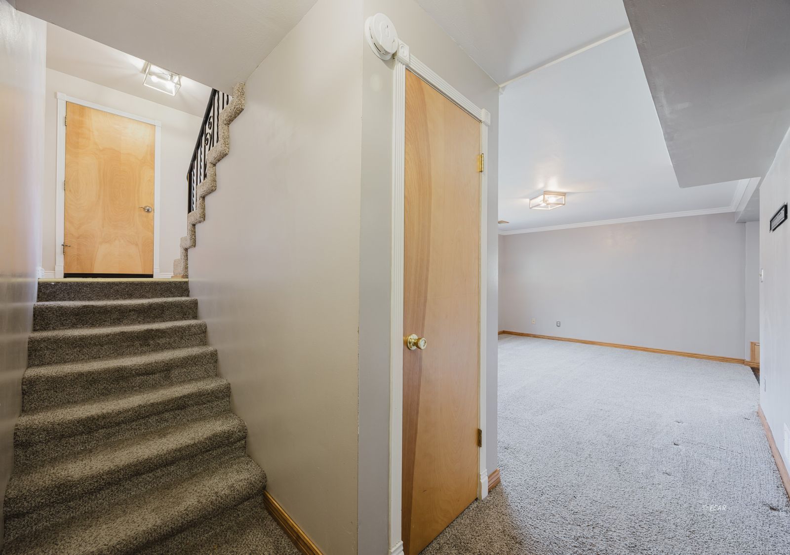 841 Hillside Drive Property Photo 14