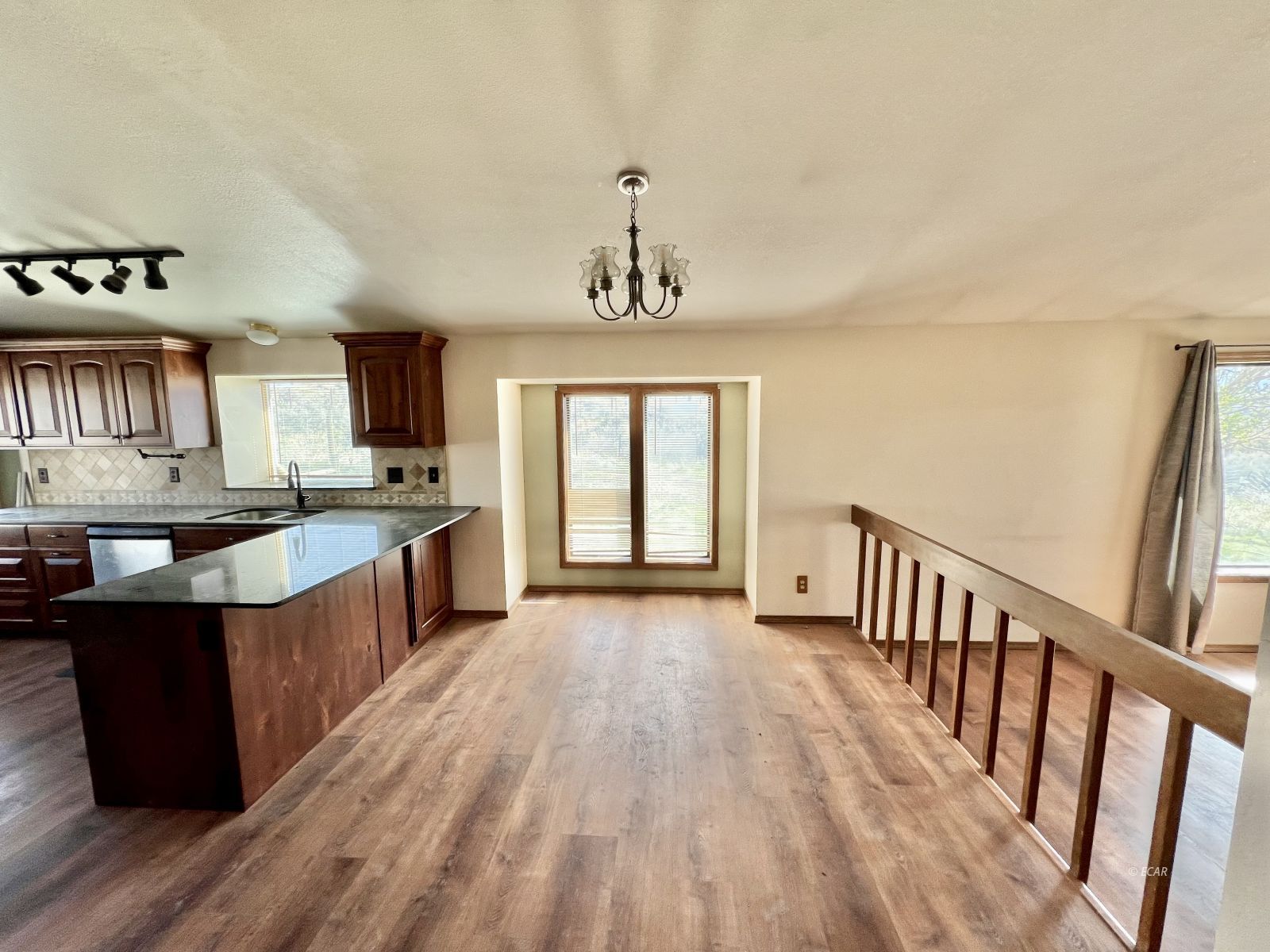 440 Foxridge Drive Property Photo 7