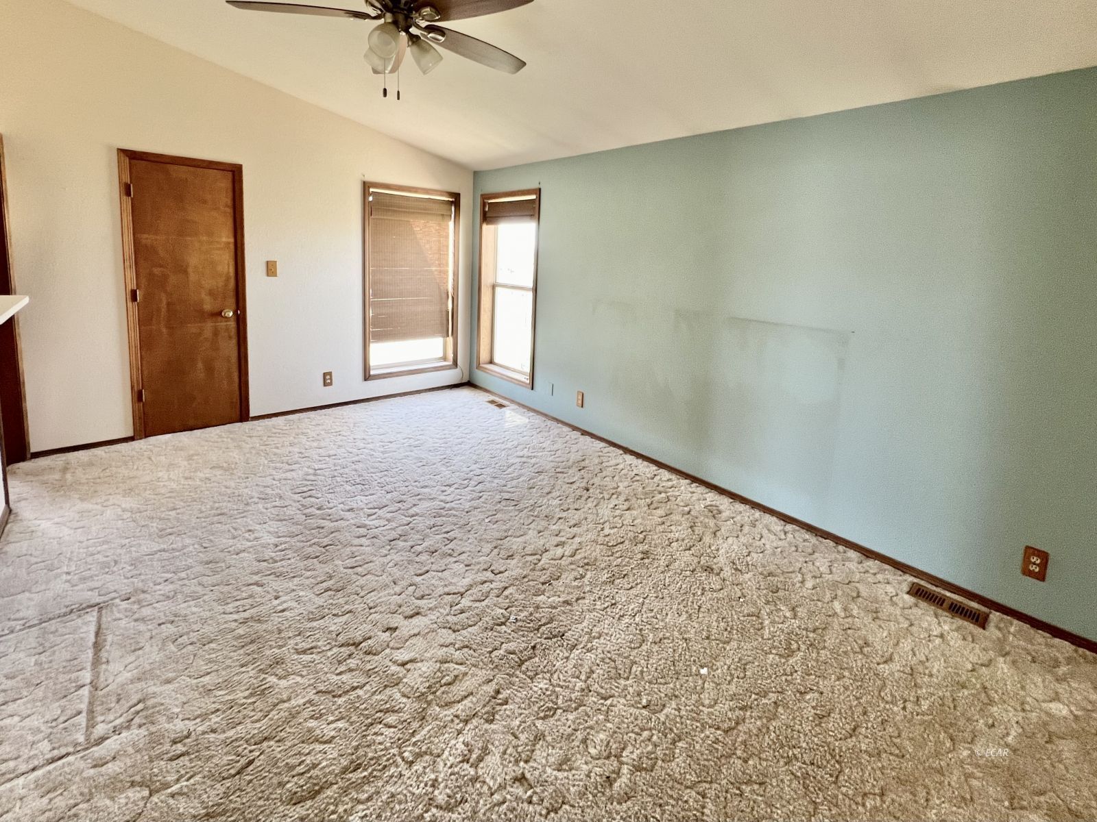 440 Foxridge Drive Property Photo 21