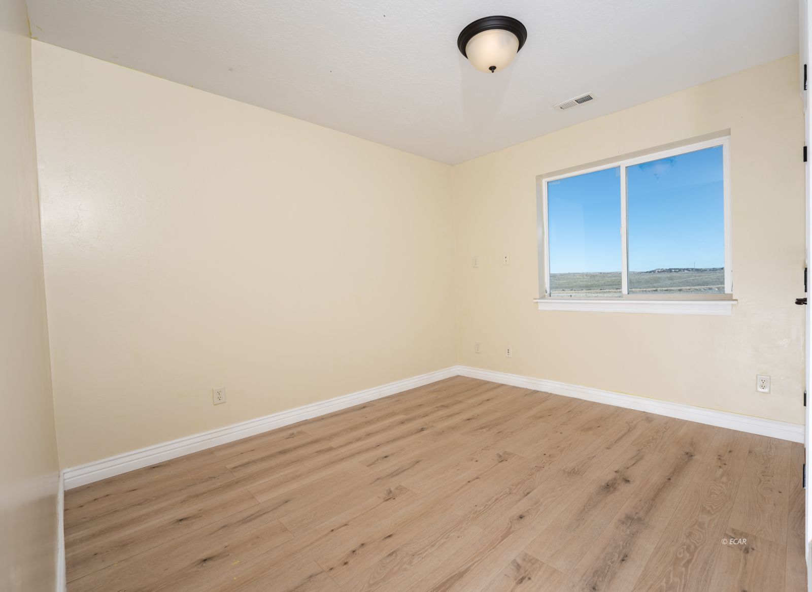 504 Blackstone Drive Property Photo 12