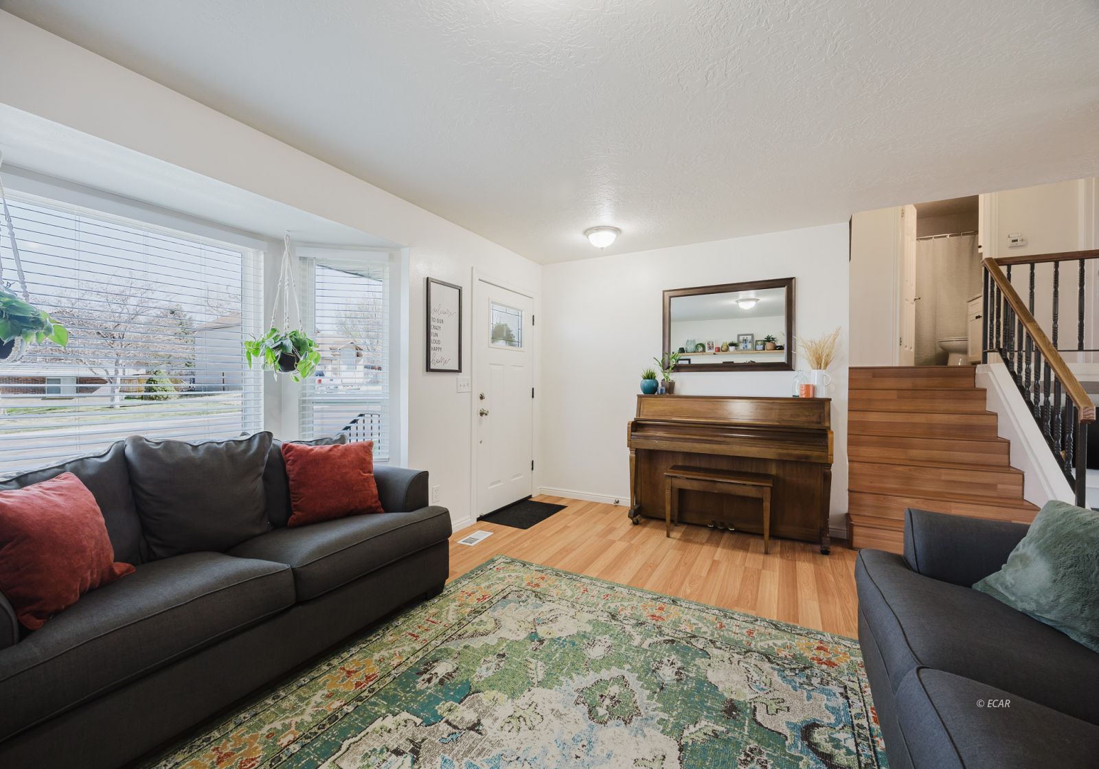 609 Pinecone Circle Property Photo 3