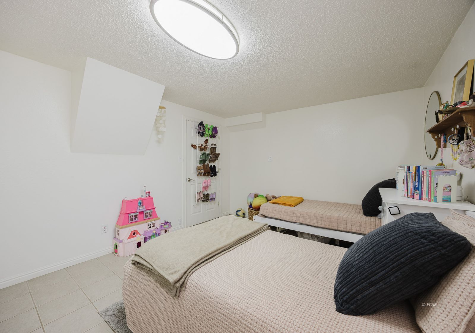609 Pinecone Circle Property Photo 18