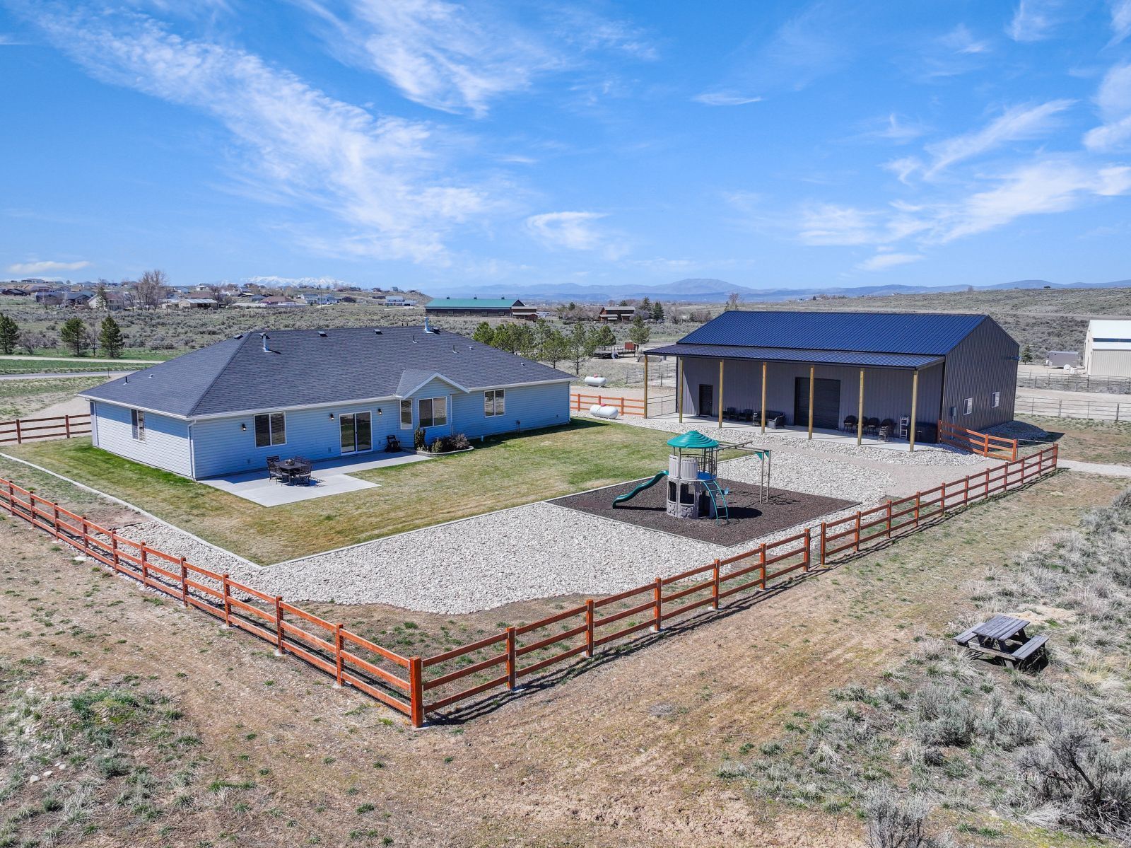 557 Thistle Drive Property Photo 39