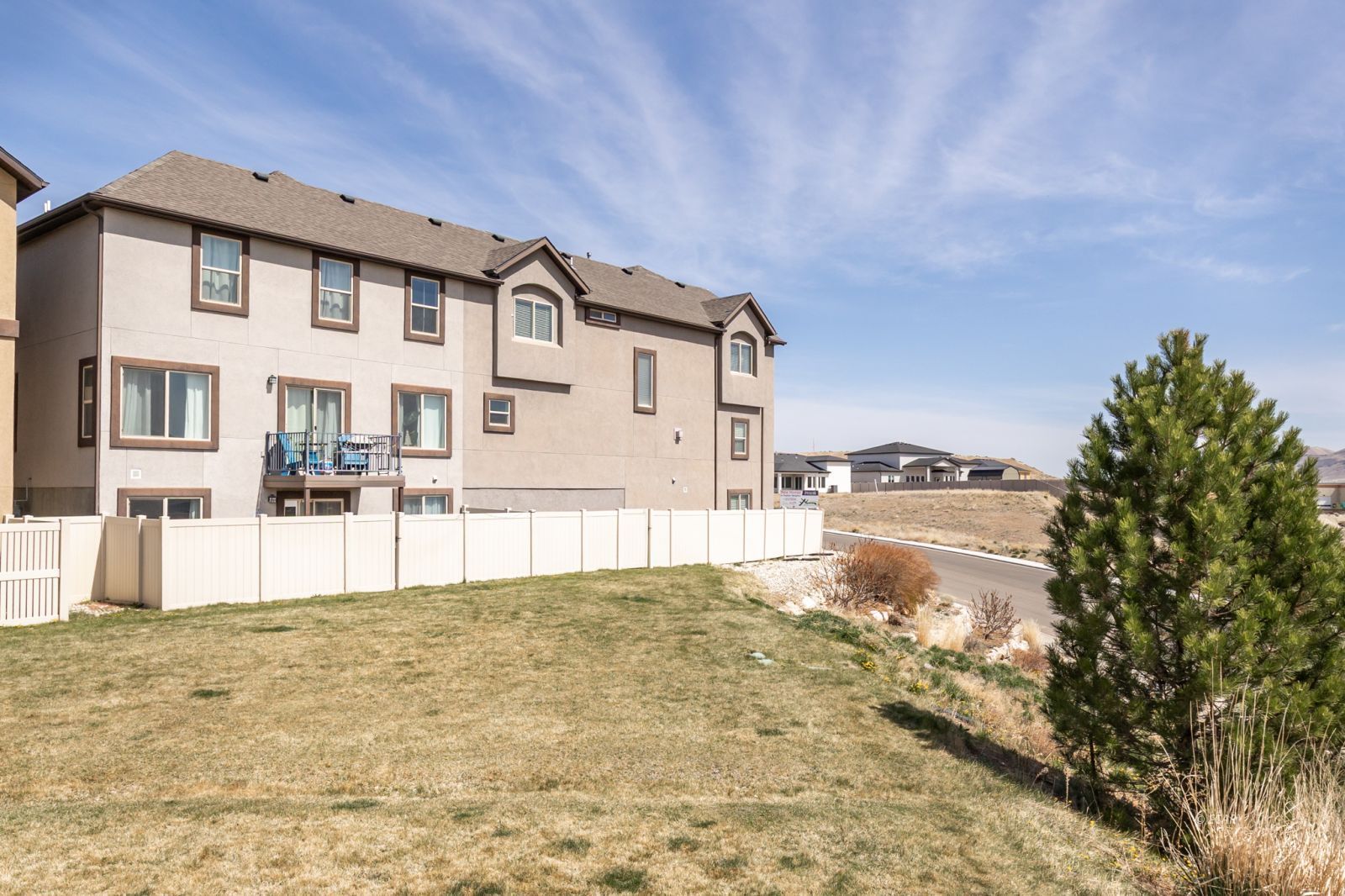 2450 Khoury Lane Property Photo 44