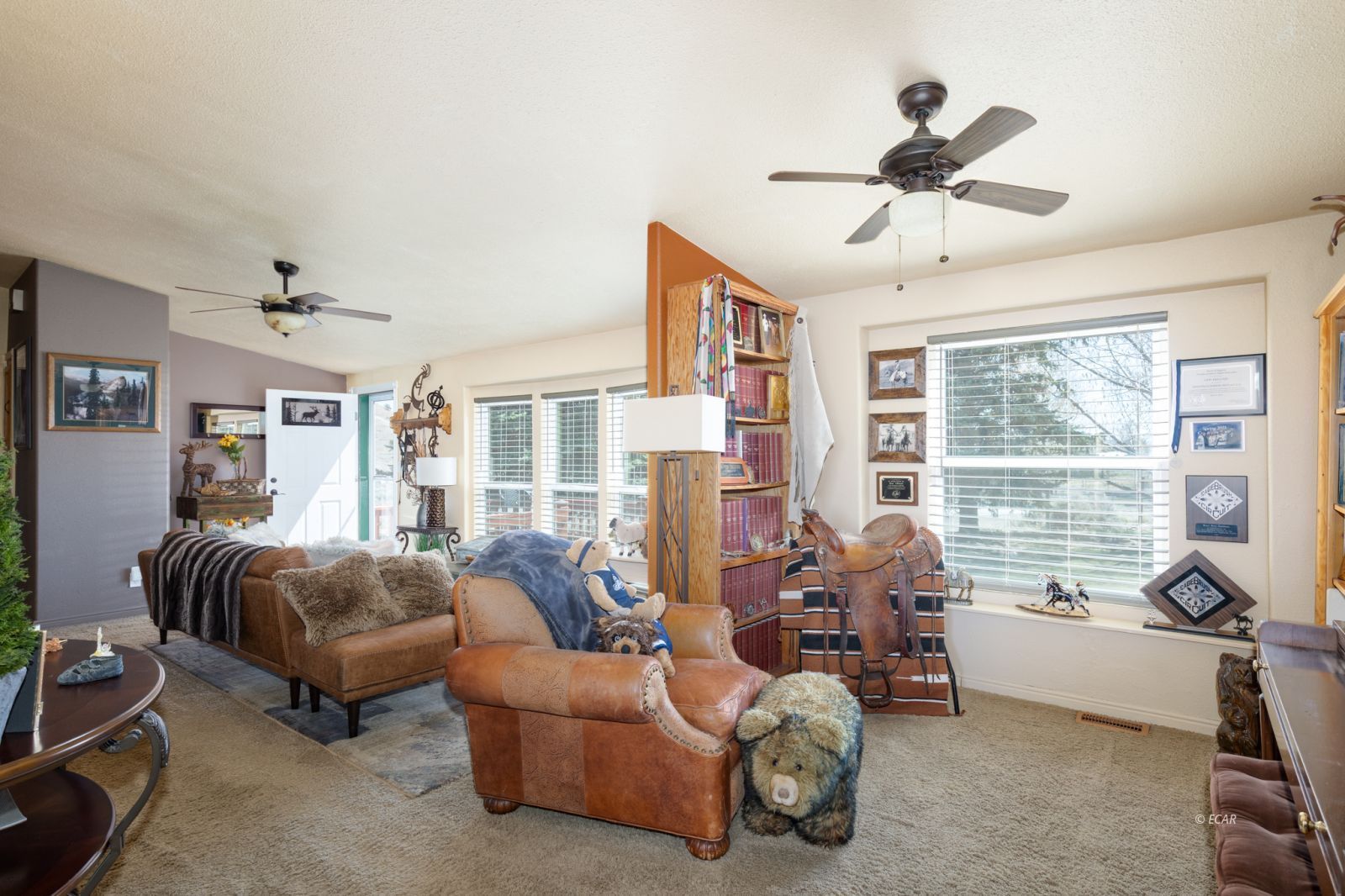 1925 Antler Road Property Photo 6