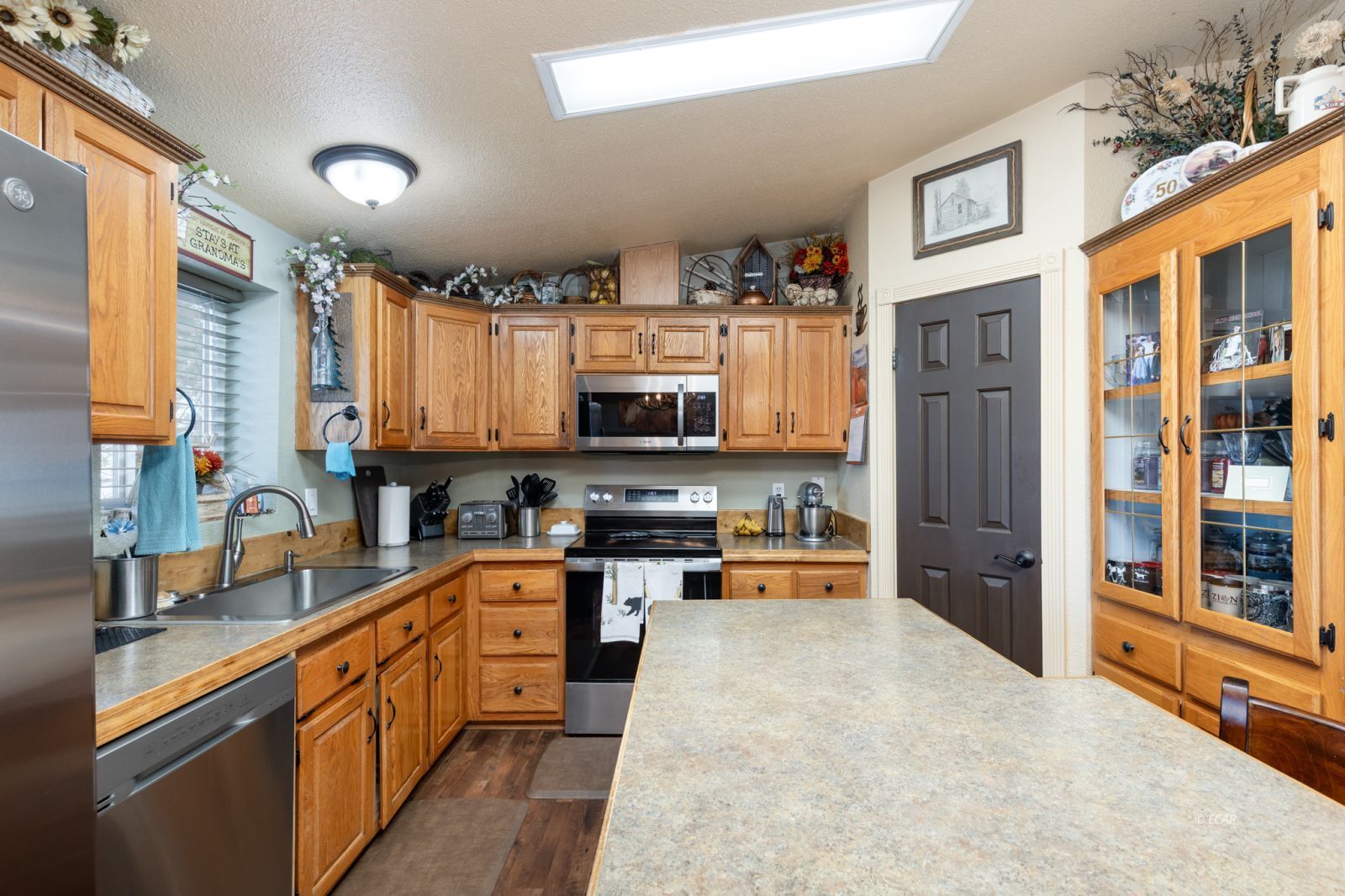 1925 Antler Road Property Photo 12
