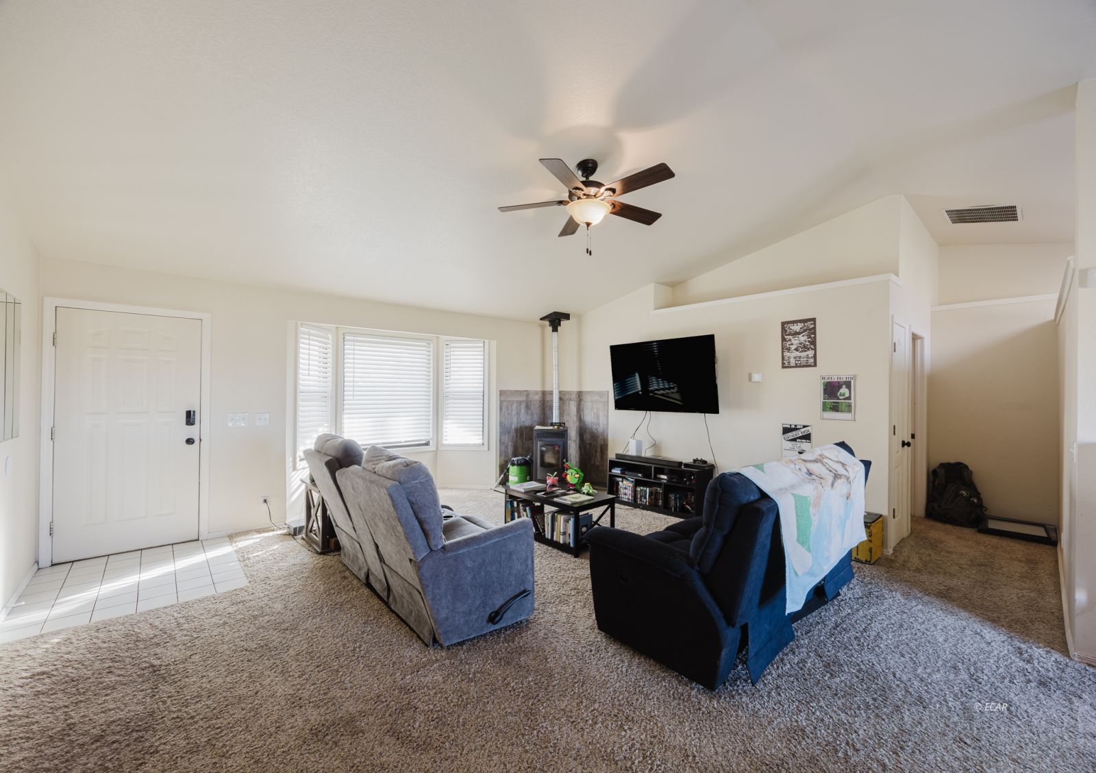 658 Willington Drive Property Photo 3