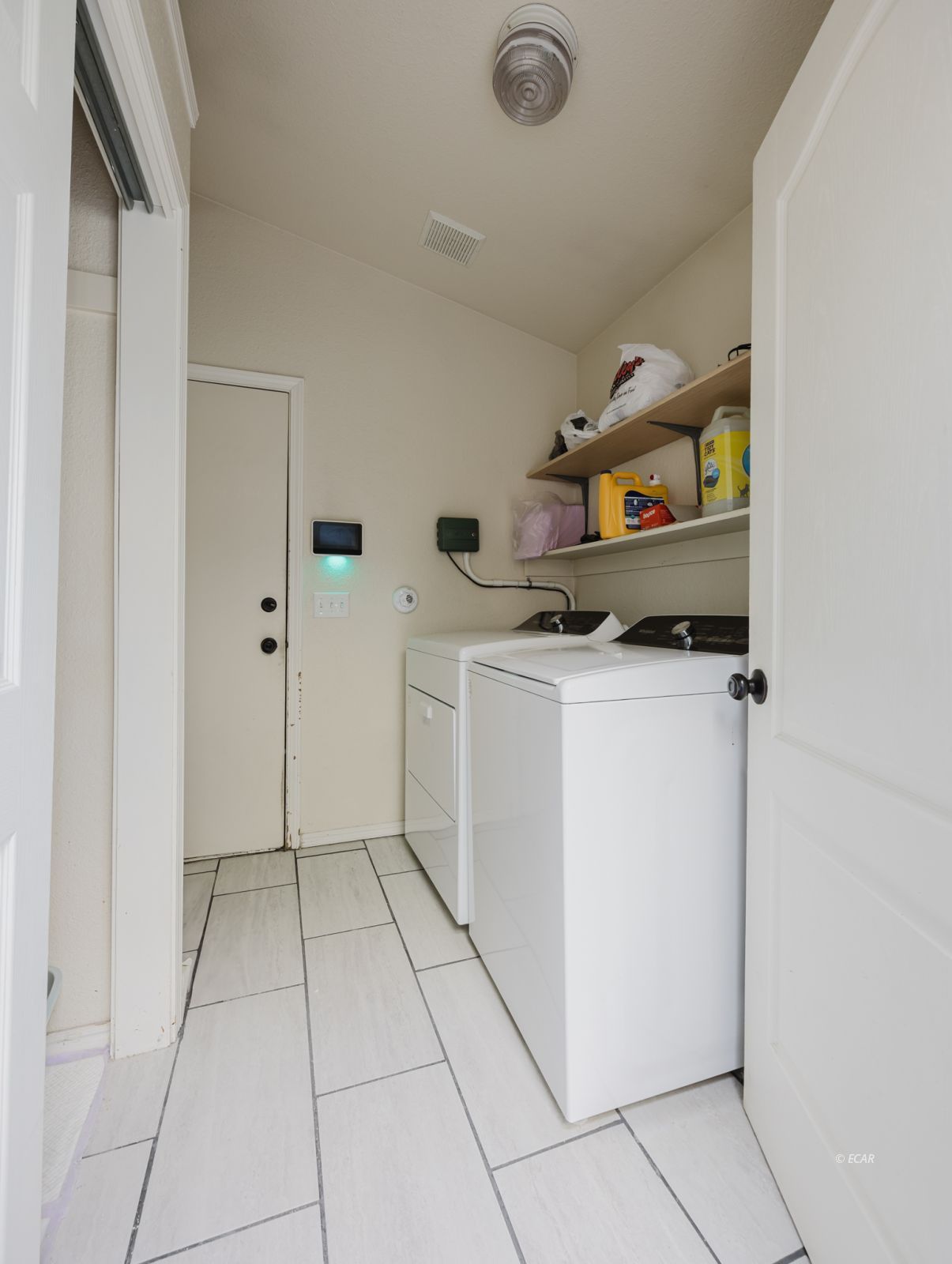 658 Willington Drive Property Photo 11