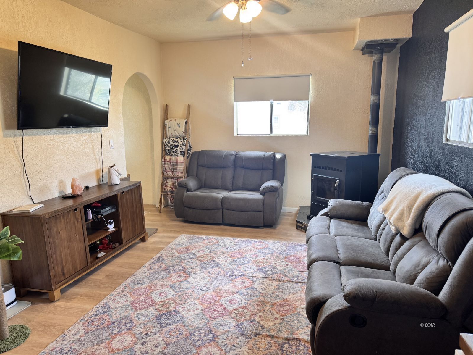 370 Cedar Street Property Photo 4