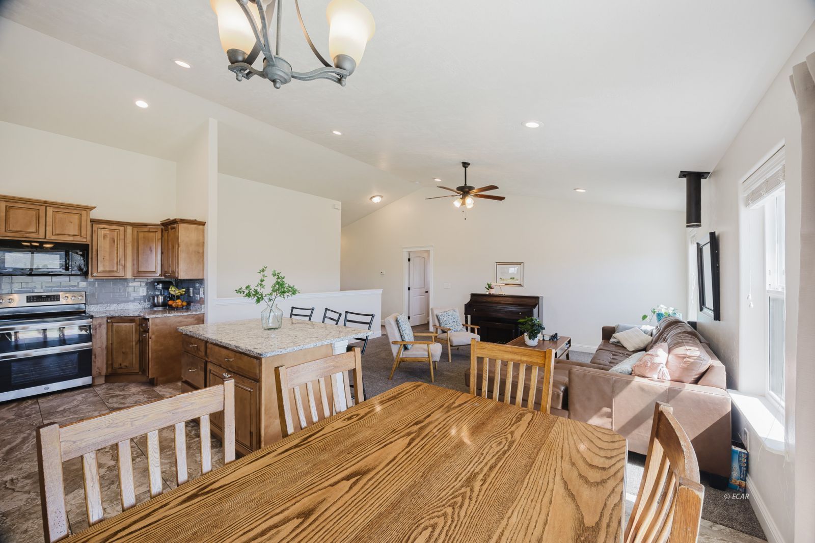 380 Valley Bend Drive Property Photo 18
