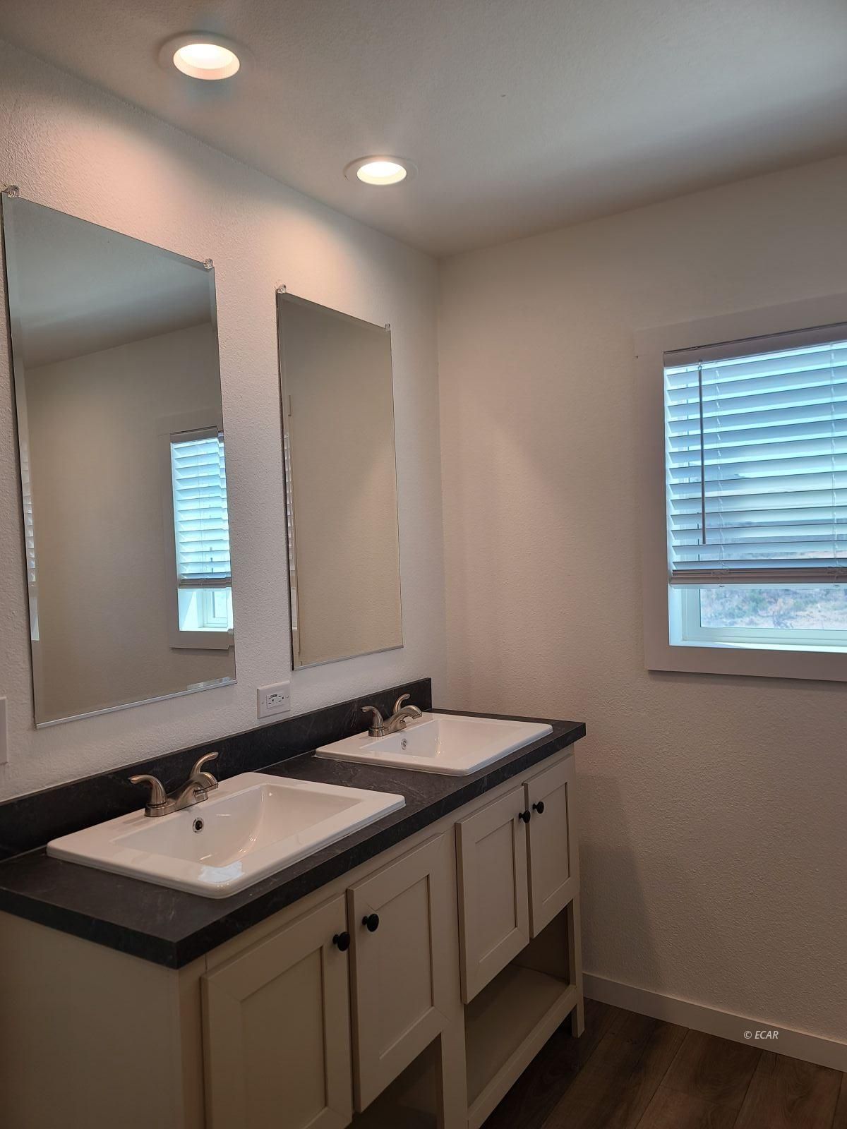 2511 Anchorage Street Property Photo 13