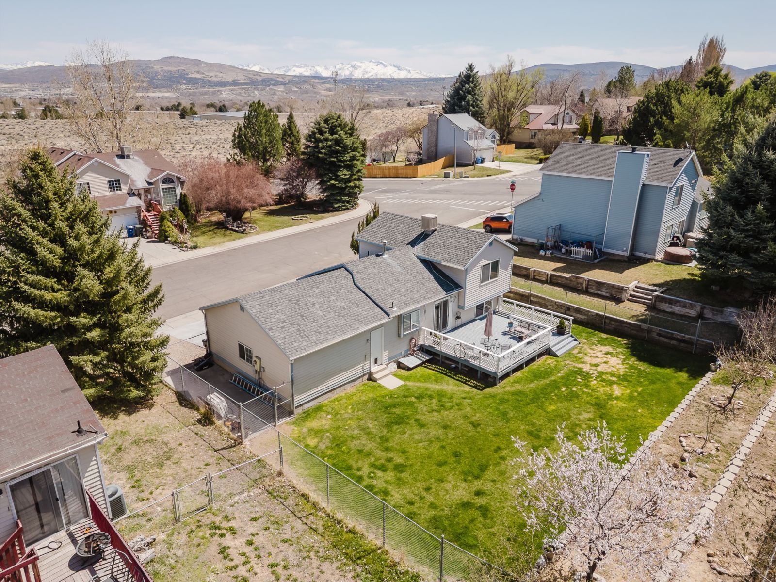 2305 Sierra Drive Property Photo 46