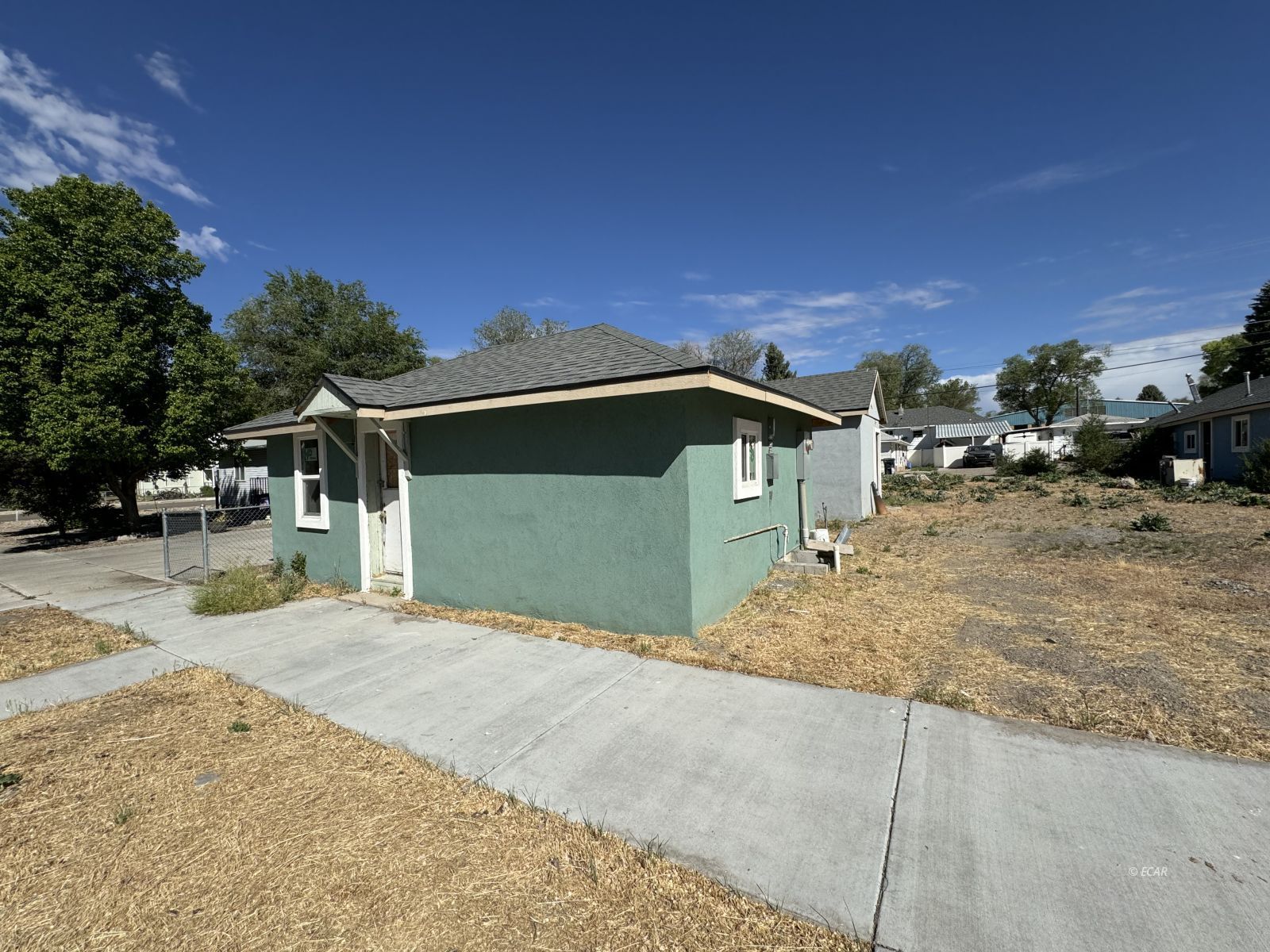 710 Cedar Street Property Photo 2