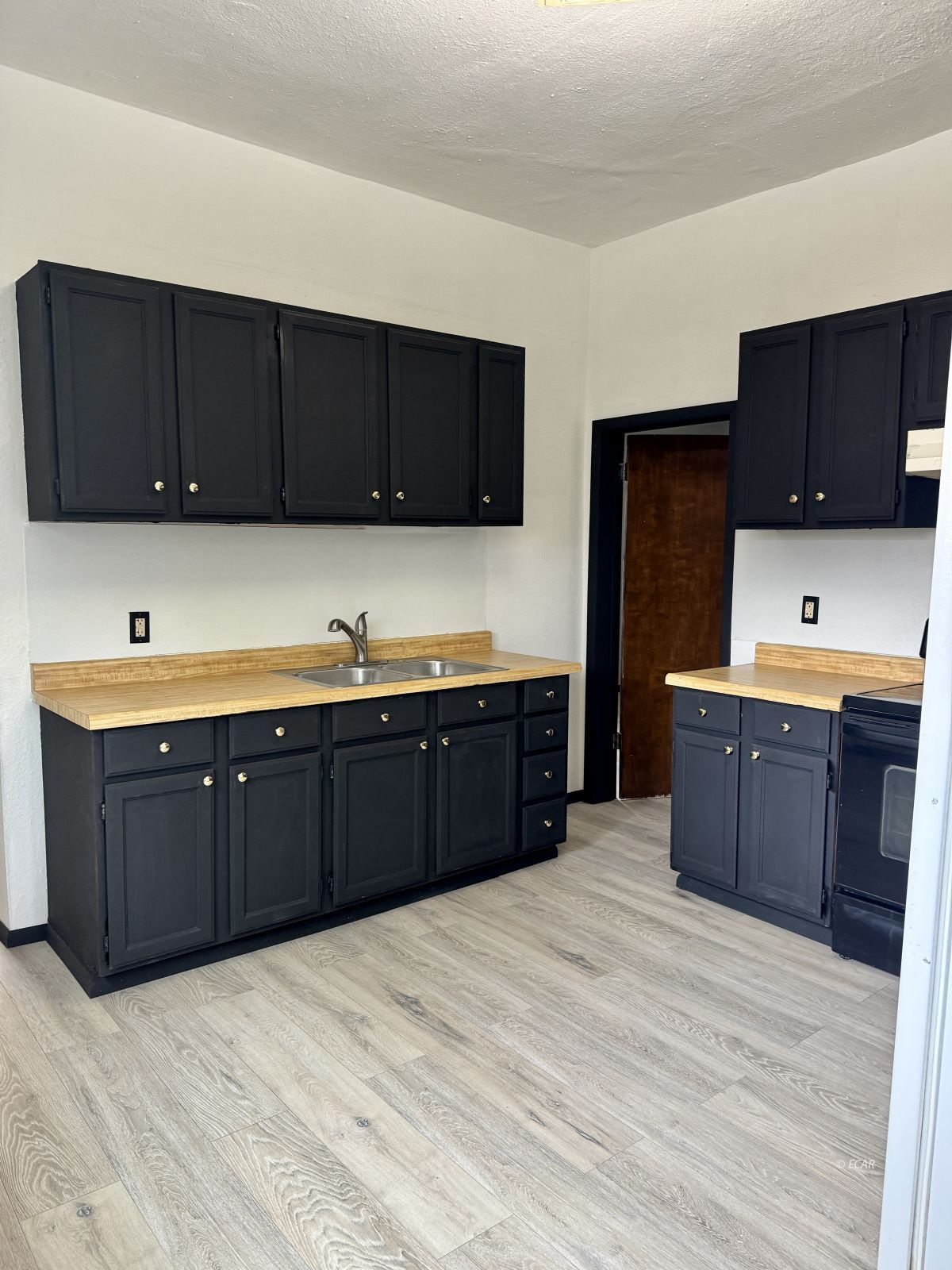 1124 H Avenue Property Photo 20