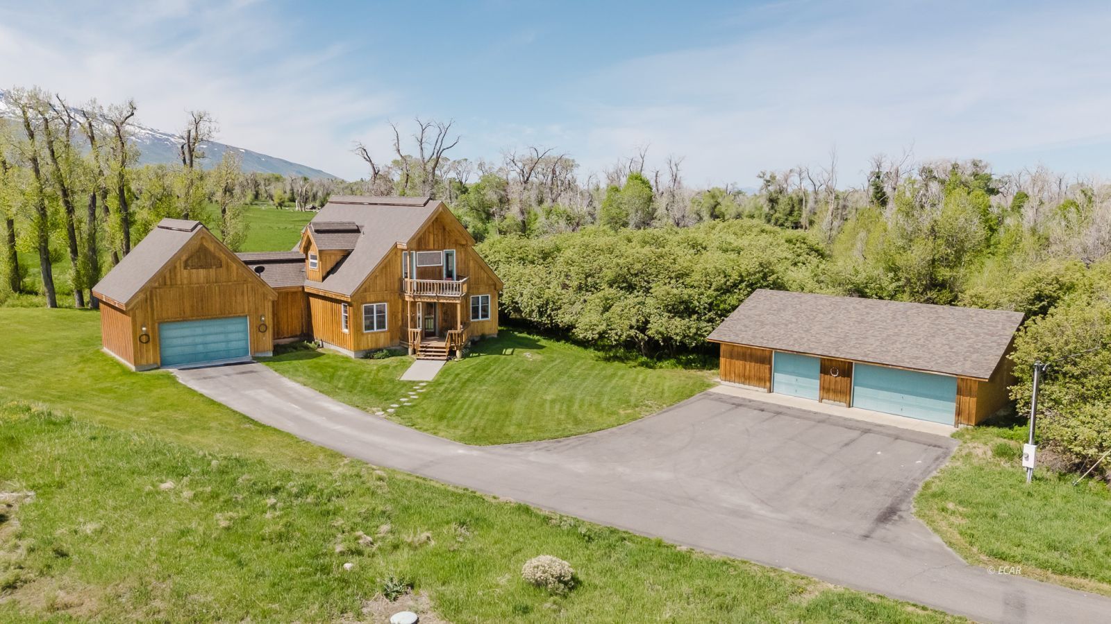 1225 Country Lane Property Photo 2