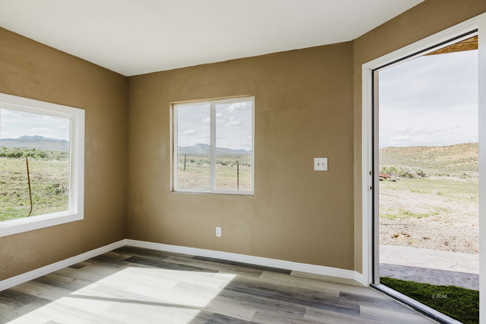 5651 Munchkin Drive Property Photo 15