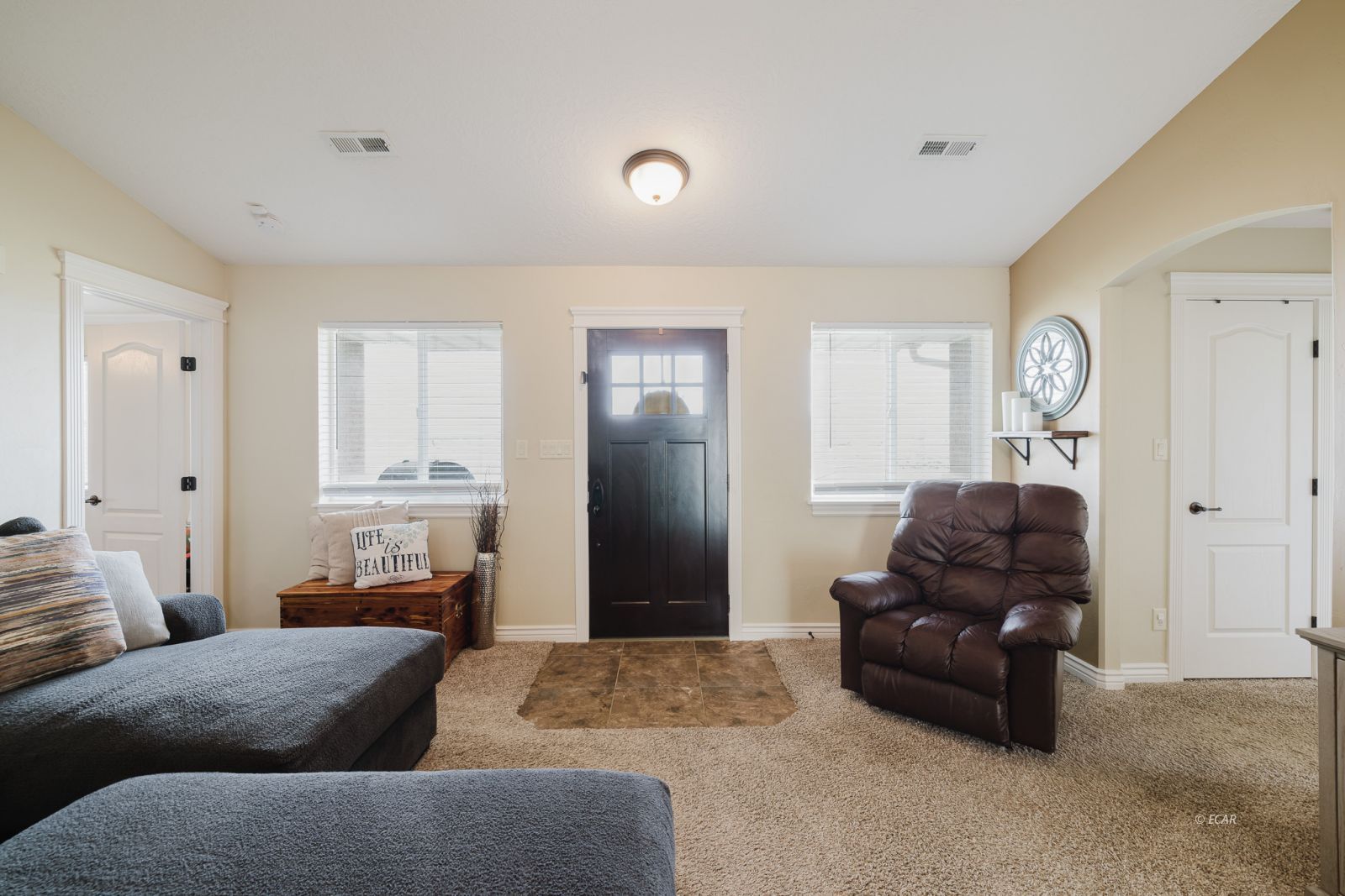 234 Springfield Parkway Property Photo 6