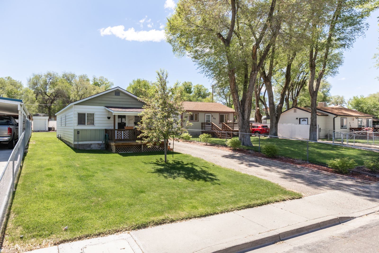 730 Ouderkirk Avenue Property Photo 4