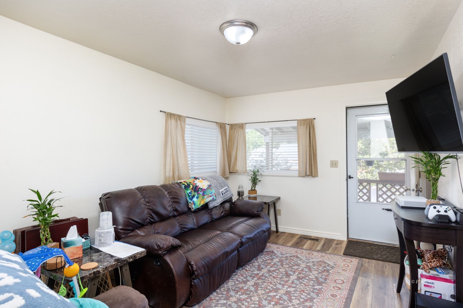 730 Ouderkirk Avenue Property Photo 8