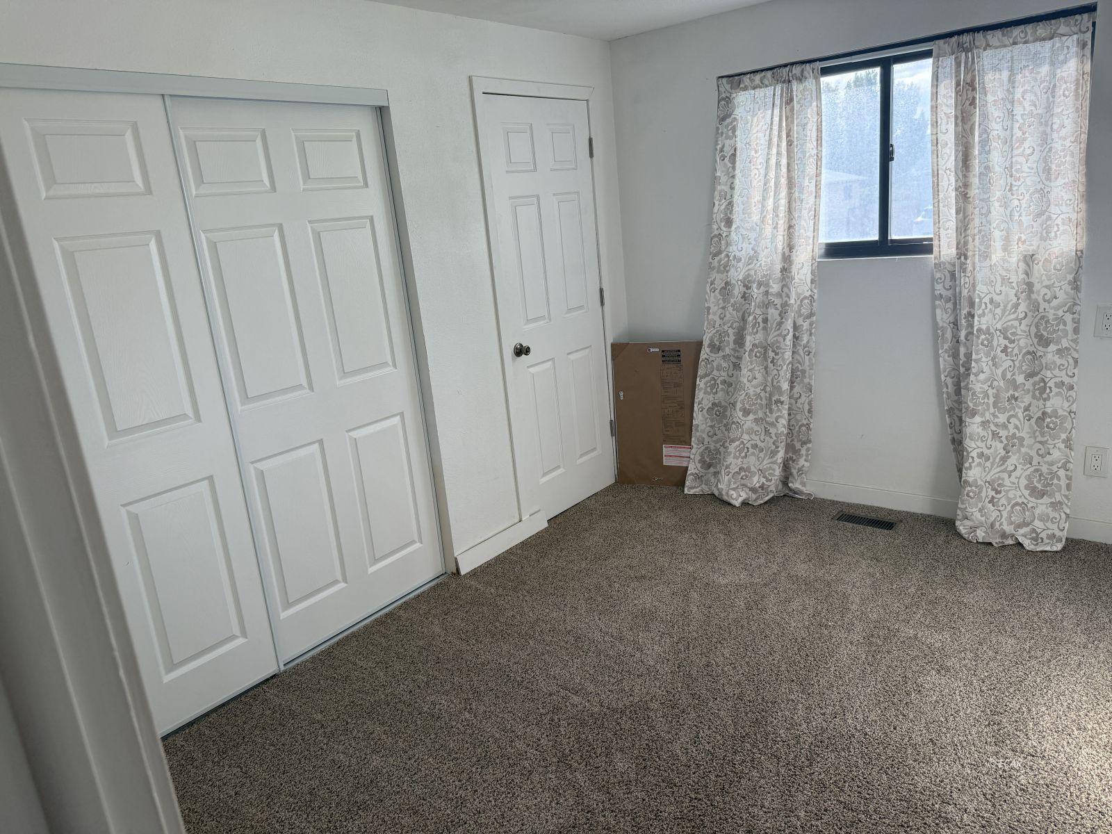 1252 Southside Drive Property Photo 14