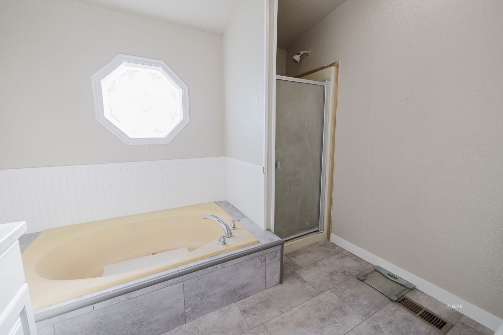 395 Trescartes Avenue Property Photo 44