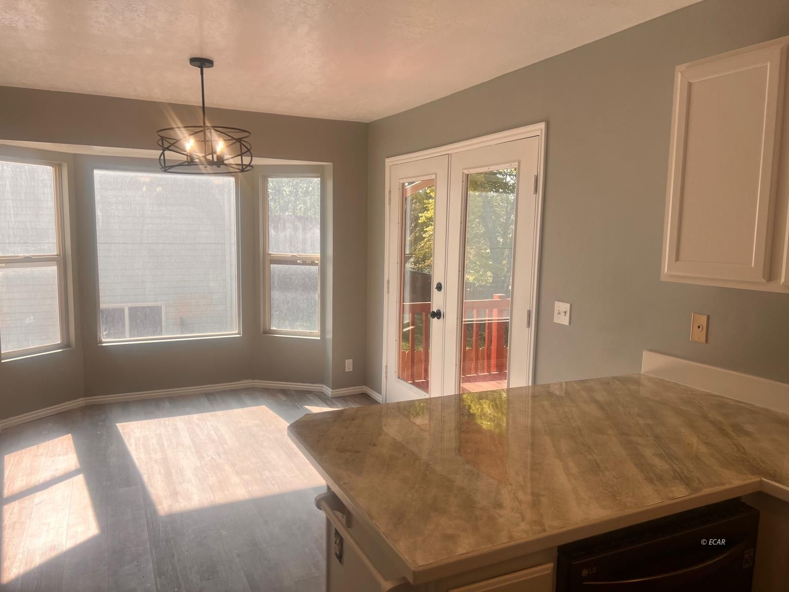 222 Rolling Hills Drive Property Photo 3