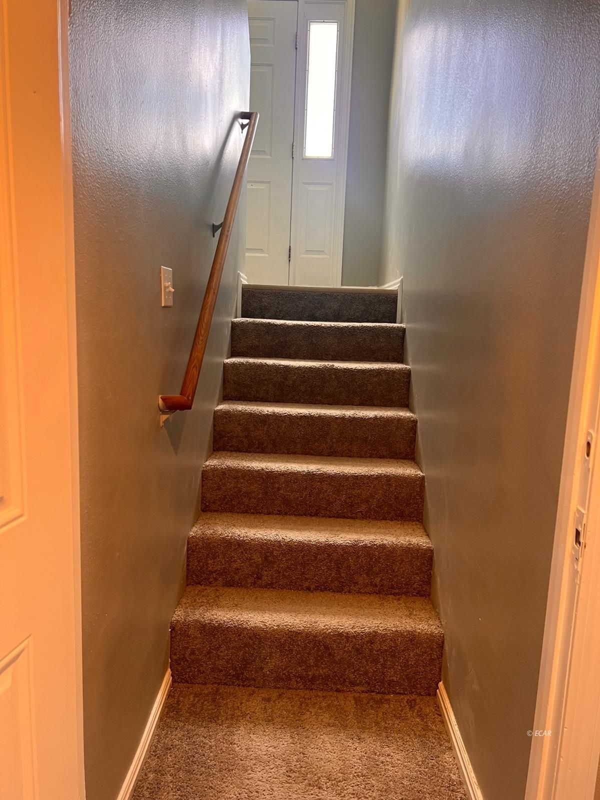222 Rolling Hills Drive Property Photo 8