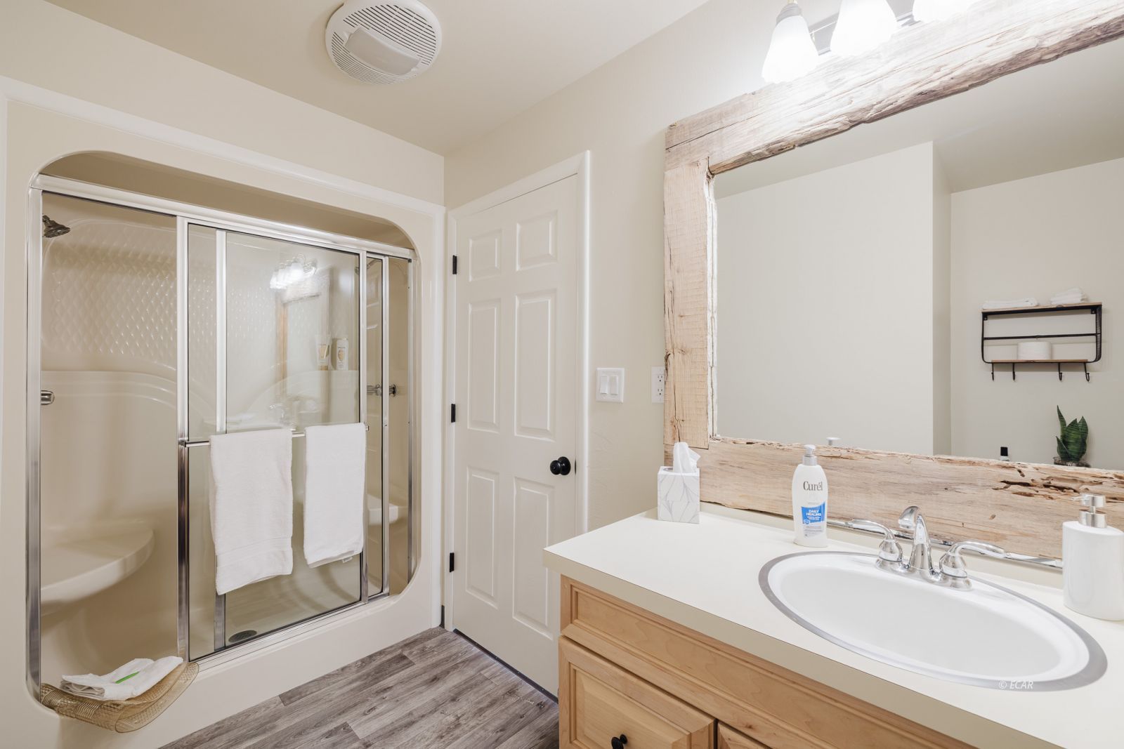 925 Lamoille Road Property Photo 16