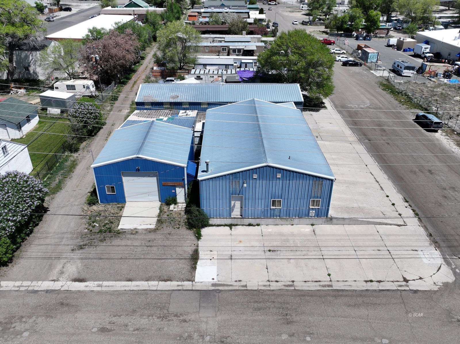 729 Douglas Street Property Photo
