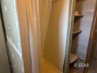 549 Ashcroft Drive Property Photo 8