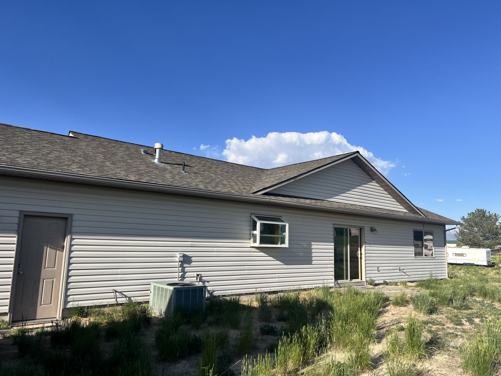 254 Springfield Parkway Property Photo 14
