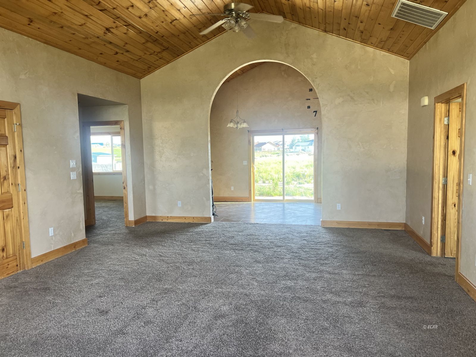 254 Springfield Parkway Property Photo 15