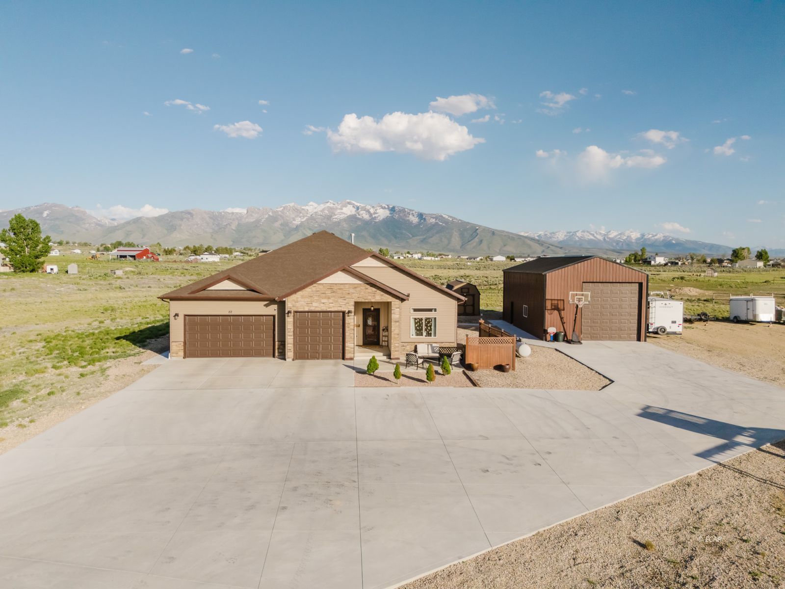 22 Gallinas Drive Property Photo 2