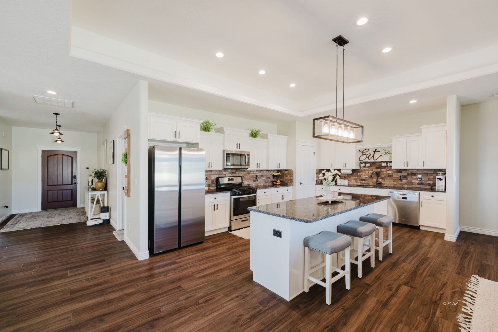 22 Gallinas Drive Property Photo 9