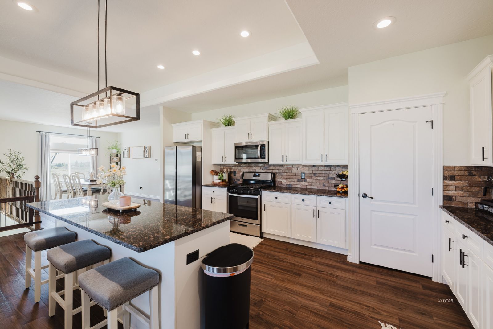 22 Gallinas Drive Property Photo 11