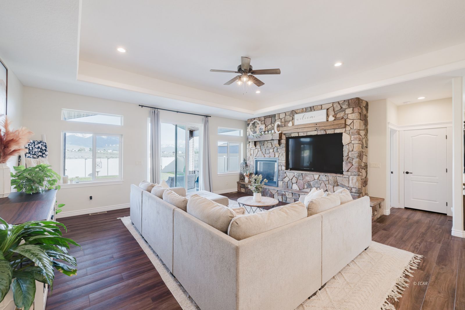 22 Gallinas Drive Property Photo 13