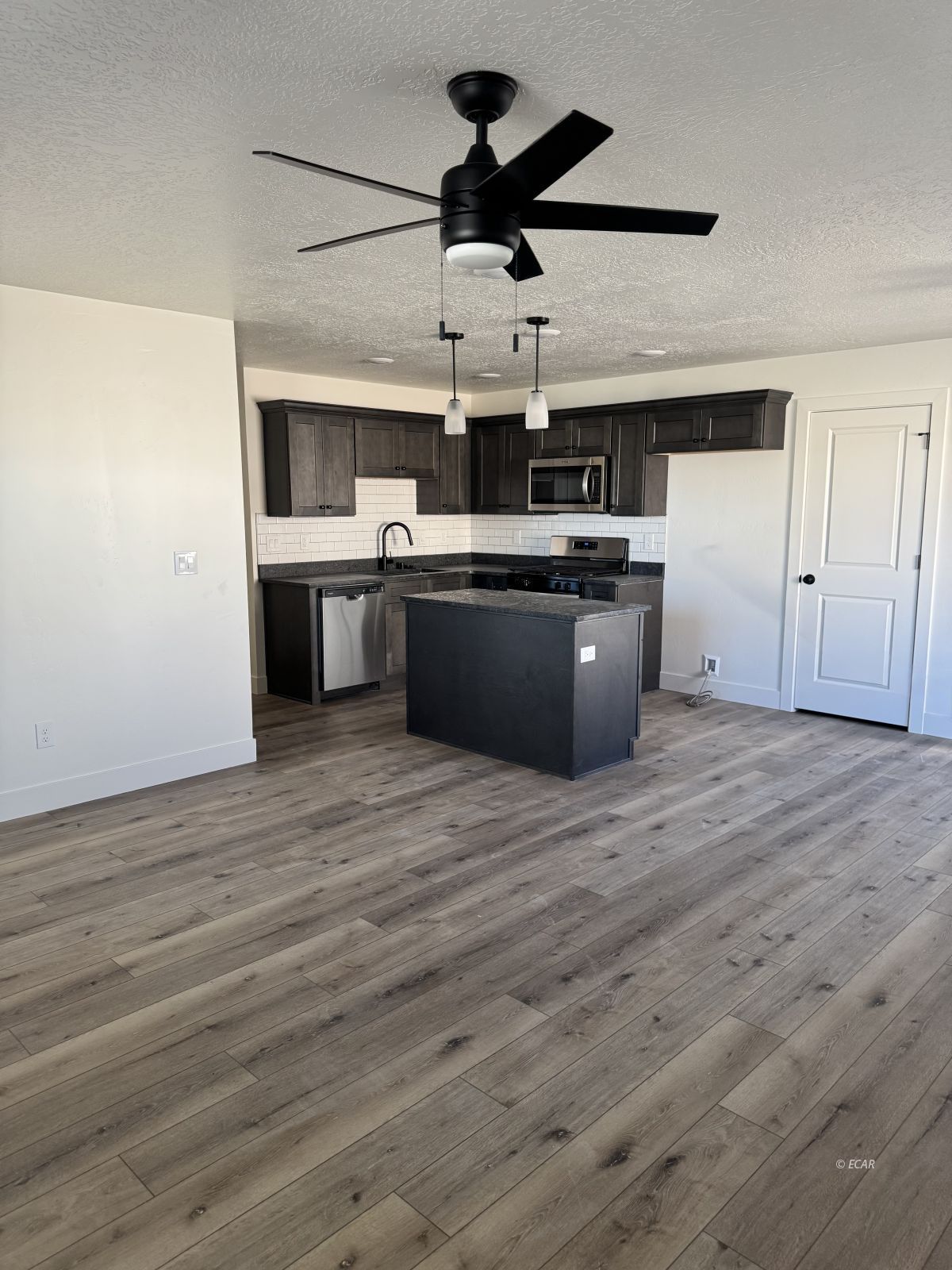 1263 Primrose Lane Property Photo 8