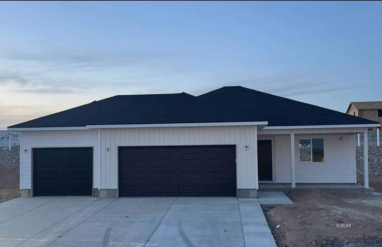 1271 Primrose Lane Property Photo 2