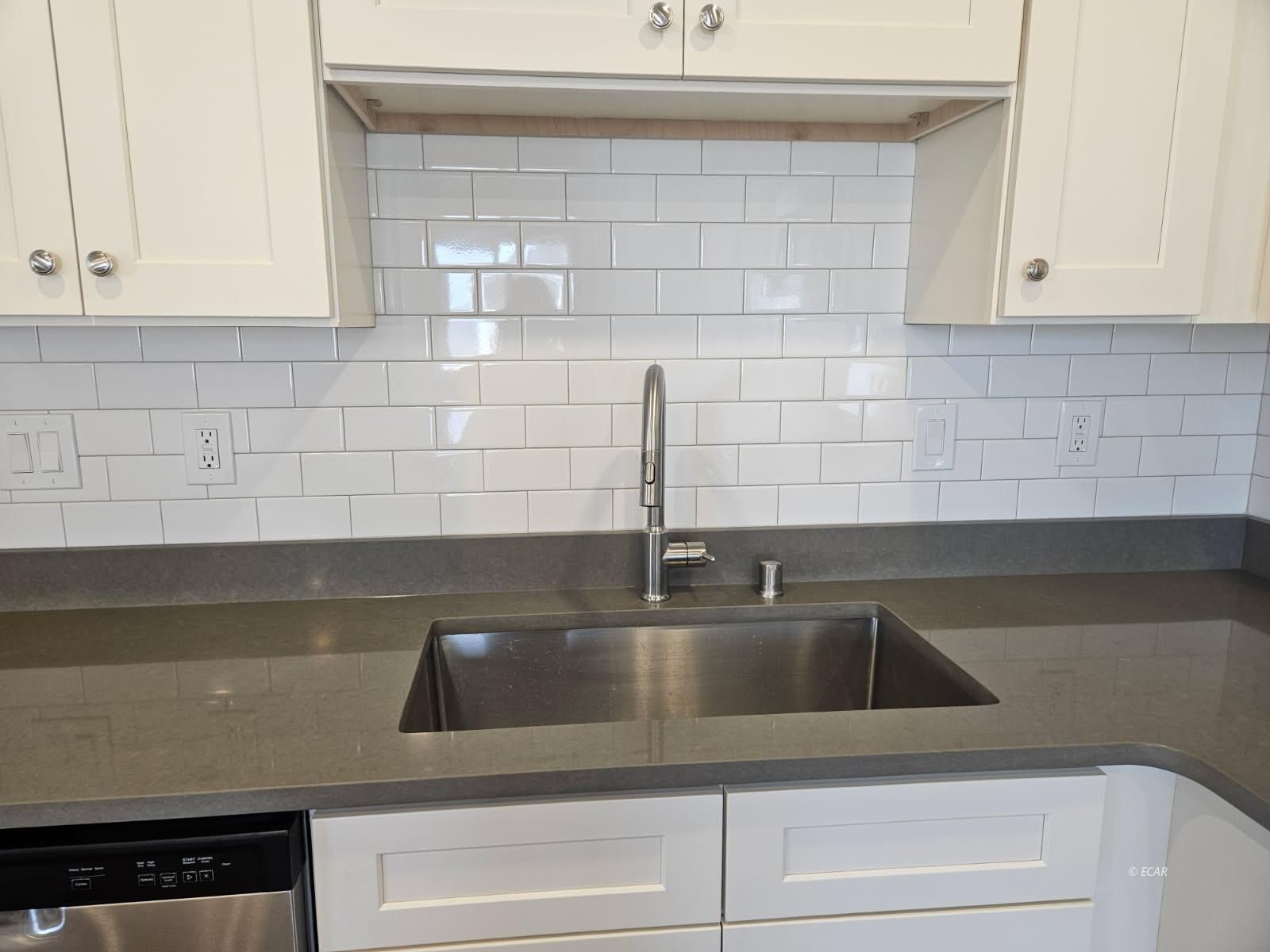 1271 Primrose Lane Property Photo 10