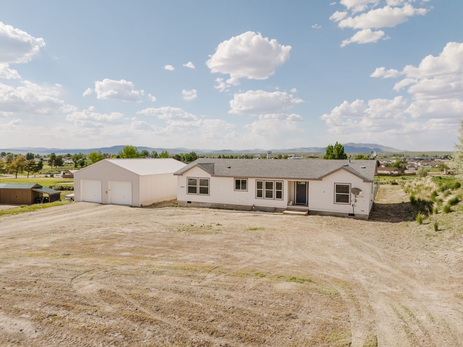 343 Oakshire Place Property Photo