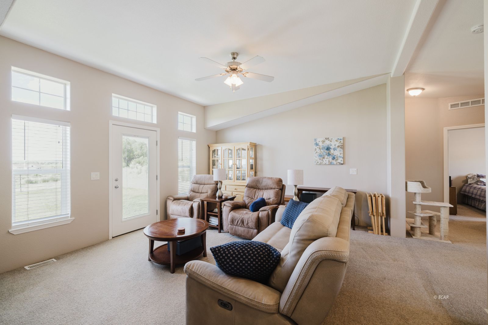 343 Oakshire Place Property Photo 17