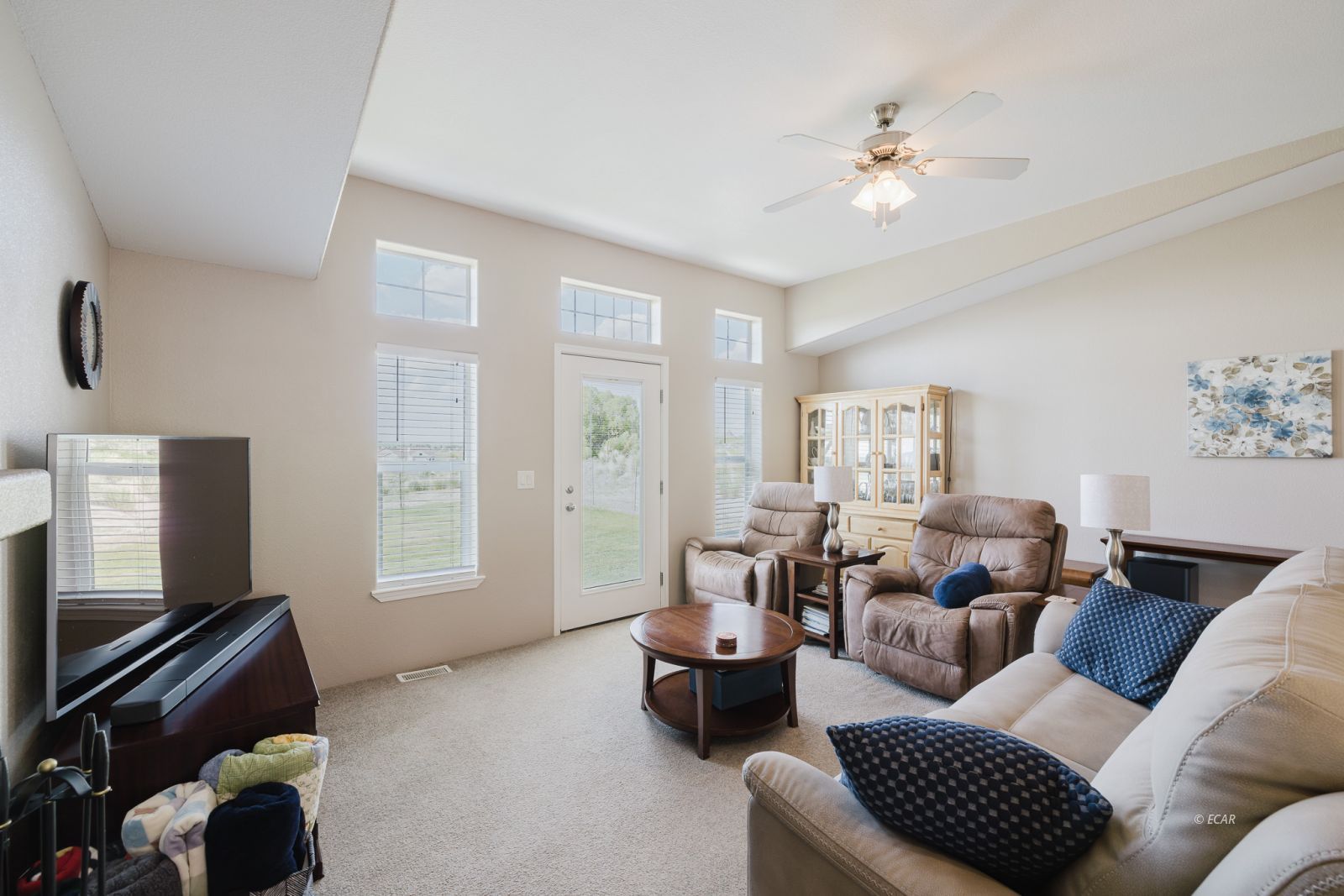 343 Oakshire Place Property Photo 18