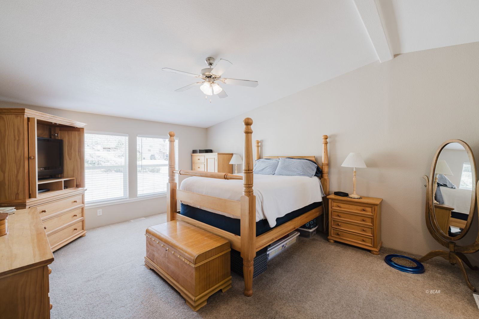 343 Oakshire Place Property Photo 19