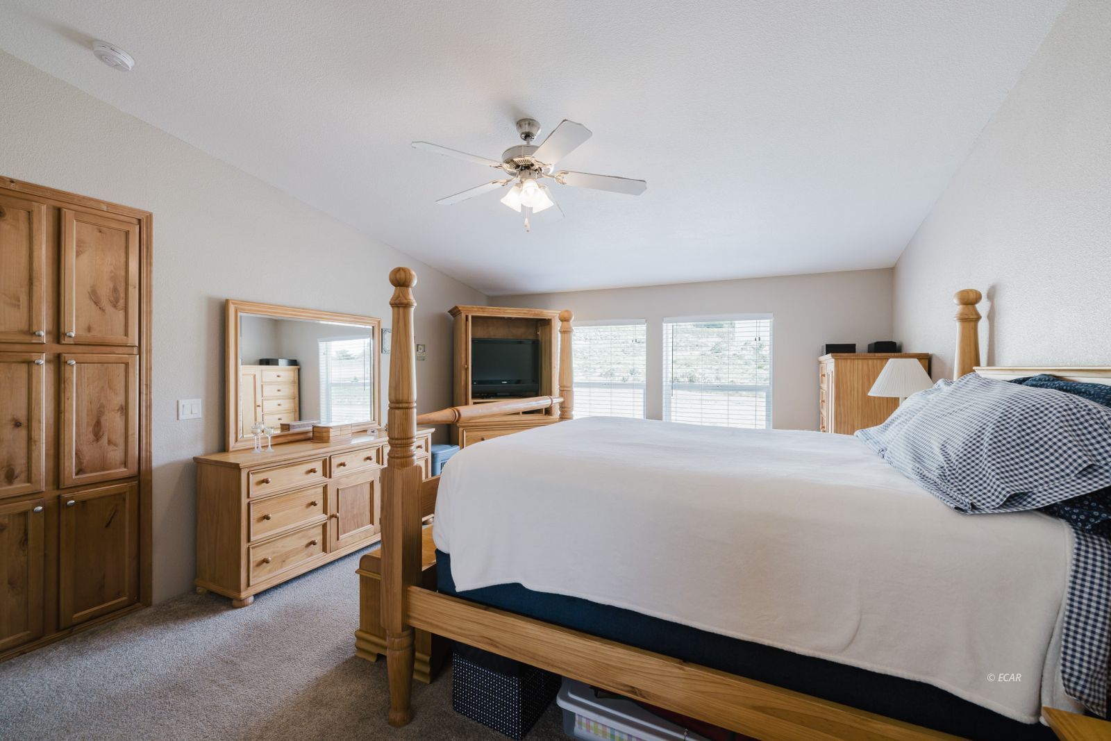 343 Oakshire Place Property Photo 22