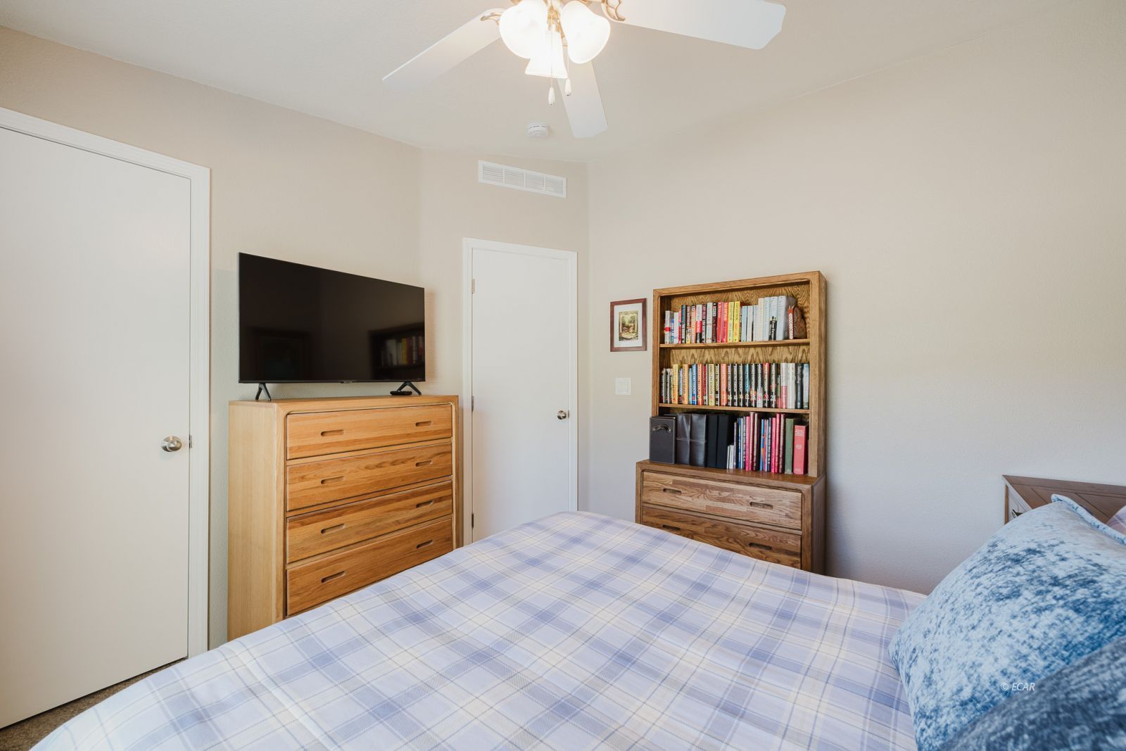 343 Oakshire Place Property Photo 26