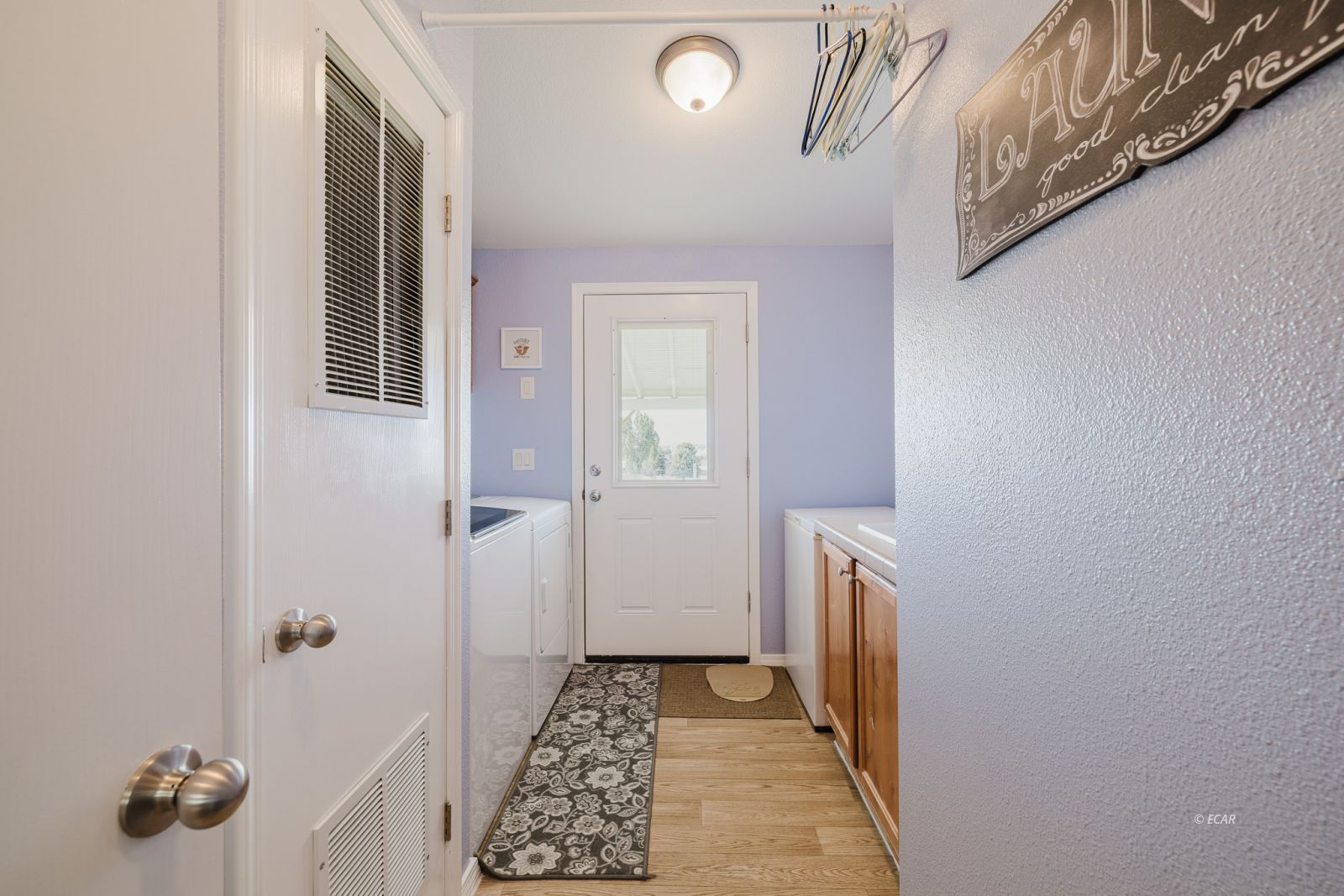343 Oakshire Place Property Photo 32