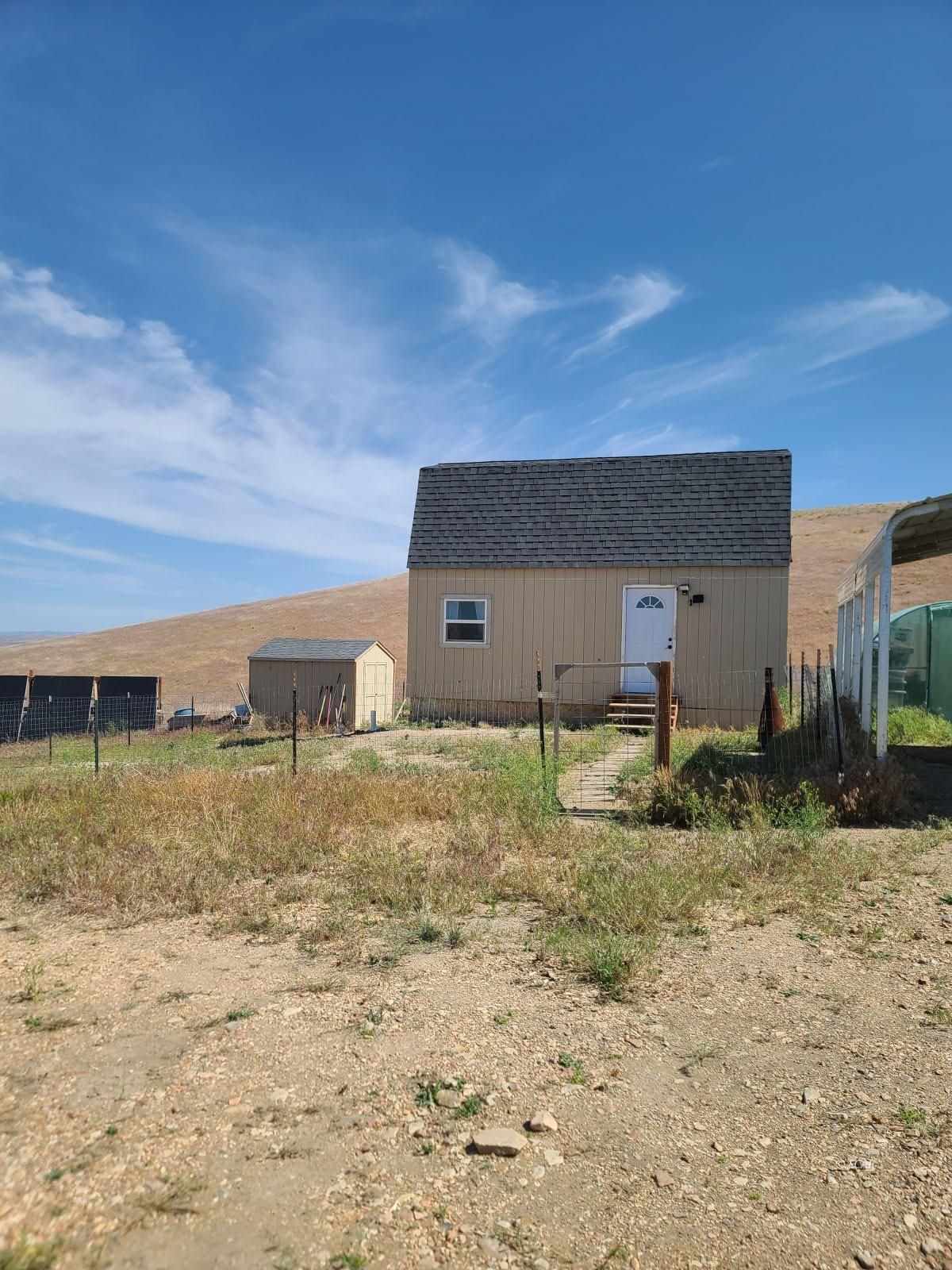 1055 Willow Corral Pass Road Property Photo 2